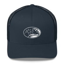 White Oval Lion Trucker Kap