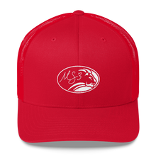 White Oval Lion Trucker Kap