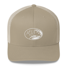 White Oval Lion Trucker Kap
