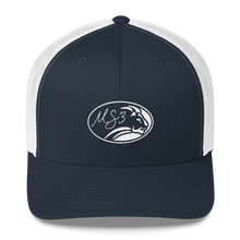 White Oval Lion Trucker Kap